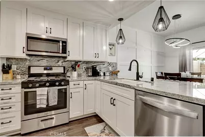 28102 Bobwhite #3, Saugus, CA 91350 - Photo 17