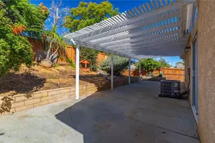 27253 Family Cir, Menifee, CA 92586 - Photo 15