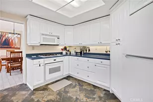 25300 Corte Sombrero, Murrieta, CA 92563 - Photo 11