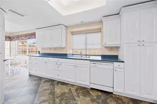 25300 Corte Sombrero, Murrieta, CA 92563 - Photo 15