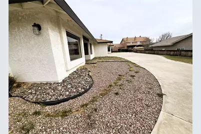 13809 Titonka, Apple Valley, CA 92307 - Photo 3