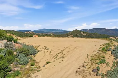 41591 Corte Vista Gusta, Murrieta, CA 92562 - Photo 3