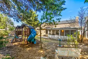 19385 Stonewood, Lake Elsinore, CA 92530 - Photo 35