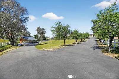 36020 Valencia Way, Temecula, CA 92592 - Photo 15