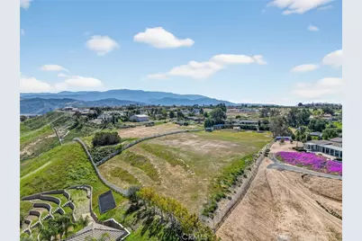 36020 Valencia Way, Temecula, CA 92592 - Photo 9