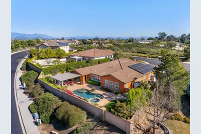 218 Clayton Parkinson Court, Fallbrook, CA 92028 - Photo 1