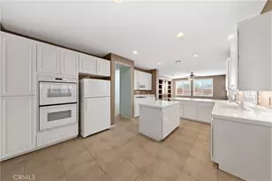 30255 Fetzer Cir, Murrieta, CA 92563 - Photo 17