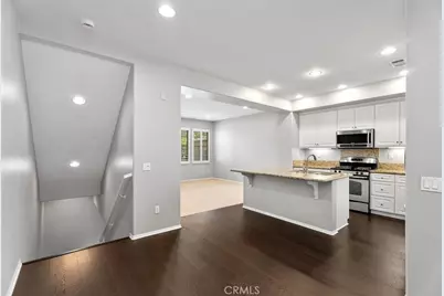117 Silverado, Irvine, CA 92618 - Photo 3