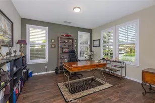 35385 Summerholly Ln, Murrieta, CA 92563 - Photo 9