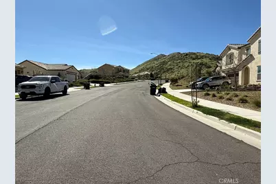 553 Chalakat Court, San Jacinto, CA 92582 - Photo 3