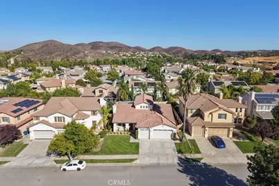 32366 Whispering Willow, Lake Elsinore, CA 92532 - Photo 5