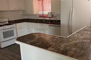 900 Johnston, Hemet, CA 92543 - Photo 9