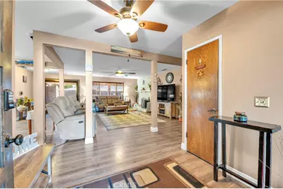 25907 New Chicago, Hemet, CA 92544 - Photo 13