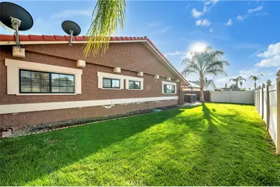 25907 New Chicago, Hemet, CA 92544 - Photo 39