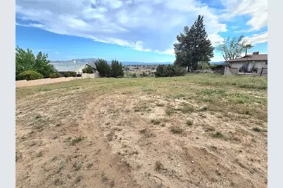 18155 Orange, Hesperia, CA 92345 - Photo 7