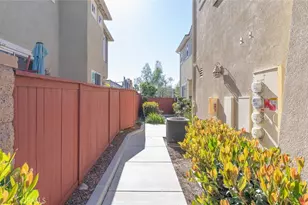 35864 Hazelhurst, Murrieta, CA 92562 - Photo 3