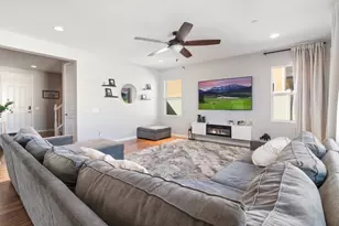 30354 Woodland Hills St, Murrieta, CA 92563 - Photo 9