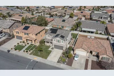 30354 Woodland Hills Street, Murrieta, CA 92563 - Photo 27