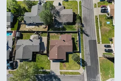 661 Woodhill, Rialto, CA 92376 - Photo 47