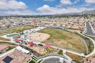 25432 Cetara, Homeland, CA 92548 - Photo 39