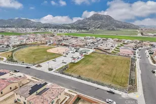 25432 Cetara, Homeland, CA 92548 - Photo 43