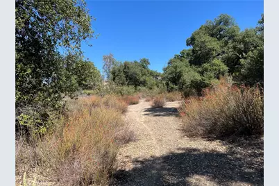 35010 Willow Creek Rd., Hemet, CA 92544 - Photo 21