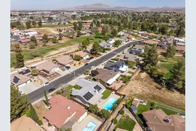 15821 Candlewood, Victorville, CA 92395 - Photo 41