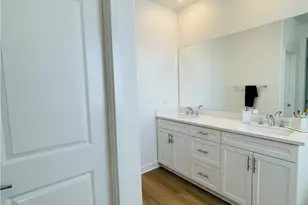 2004 2004 Dewdrop, Upland, CA 91786 - Photo 15