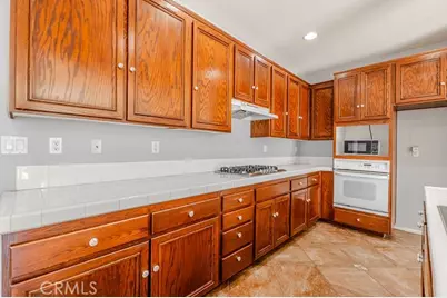 42466 Circulo Cavinara, Murrieta, CA 92562 - Photo 33