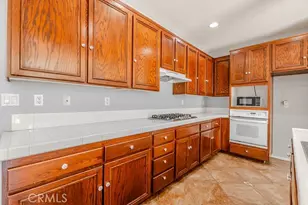42466 Circulo Cavinara, Murrieta, CA 92562 - Photo 33
