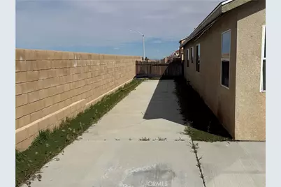 11711 Cliffwood, Victorville, CA 92392 - Photo 13