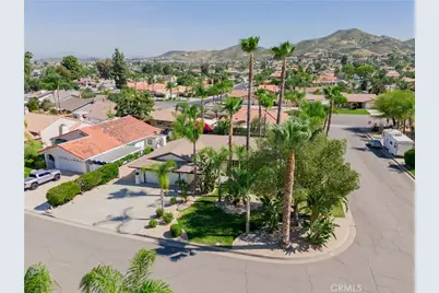 23509 Cutter Drive, Canyon Lake, CA 92587 - Photo 3