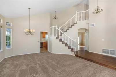 39600 Glenwood Court, Murrieta, CA 92563 - Photo 5