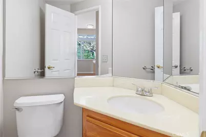 39600 Glenwood Court, Murrieta, CA 92563 - Photo 29