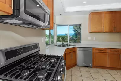 39600 Glenwood Court, Murrieta, CA 92563 - Photo 11