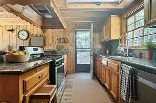 349 Golf Course Rd, Lake Arrowhead, CA 92352 - Photo 17