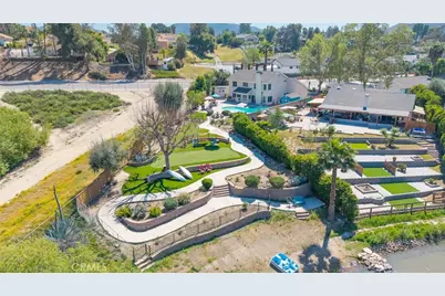 30198 La Primavera, Temecula, CA 92592 - Photo 45