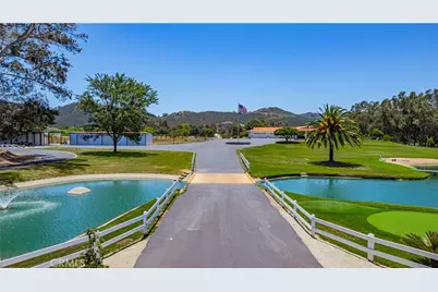 26465 Douglas Avenue, Murrieta, CA 92562 - Photo 9