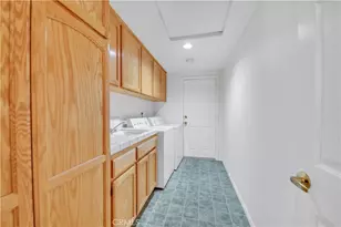 361 Valley Vista Dr, Lytle Creek, CA 92358 - Photo 21