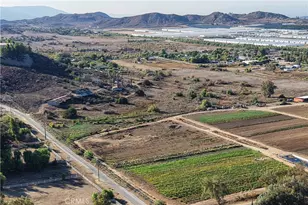 17751 Lake Mathews, Perris, CA 92570 - Photo 9