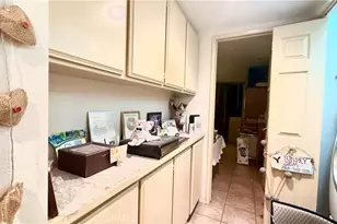 43170 Wall, Hemet, CA 92544 - Photo 9