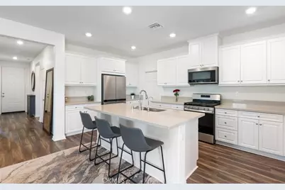 41031 Burnet Street, Lake Elsinore, CA 92532 - Photo 9