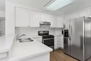 24499 Leafwood Dr, Murrieta, CA 92562 - Photo 15