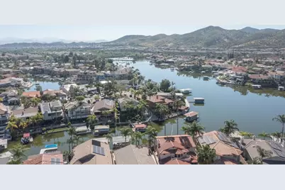 30245 White Wake, Canyon Lake, CA 92587 - Photo 69