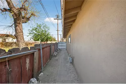 291 W Whittier, Hemet, CA 92543 - Photo 27