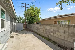8728 Flower, Bellflower, CA 90706 - Photo 9