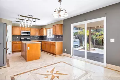 38332 Chestnut Circle, Murrieta, CA 92563 - Photo 11