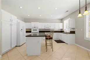 36013 Corte Pavia, Murrieta, CA 92562 - Photo 7