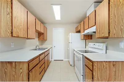 1549 Border Avenue #G, Corona, CA 92882 - Photo 11