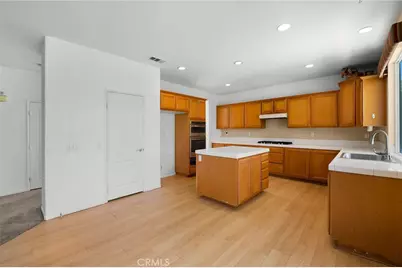 23281 Highland Oaks Court, Wildomar, CA 92595 - Photo 7